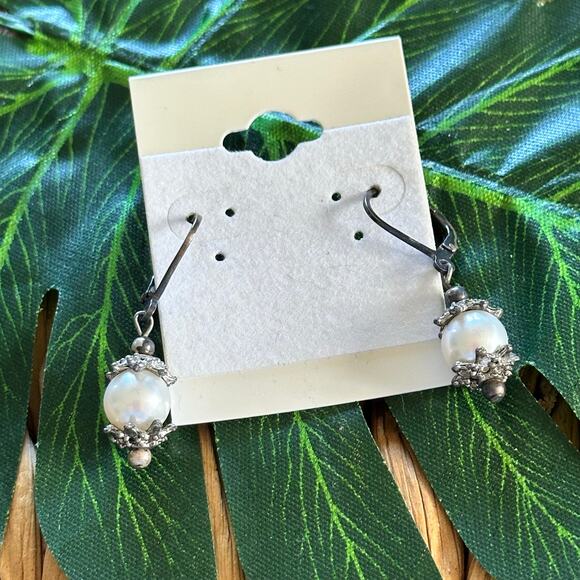 BOGO FREE Genuine dangle Pearl Earrings - Picture 1 of 6
